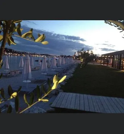 Good Vibes Villa *